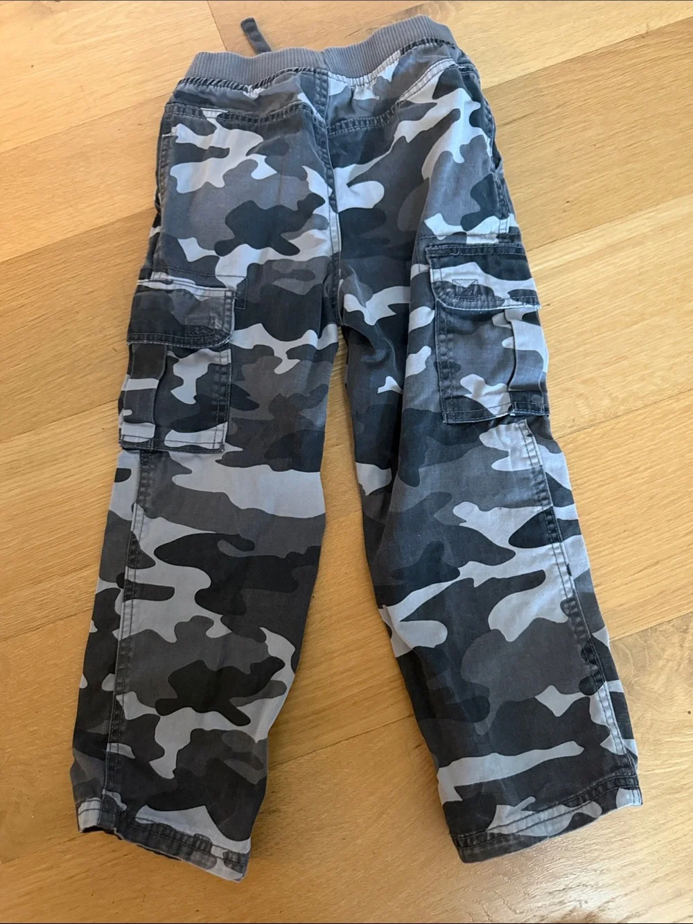 The Children's Place Gray and Black Camouflage Cargo Pants